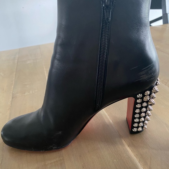 Christian Louboutin Suzi Folk 85mm black leather booties size 37.5 - Picture 6 of 6